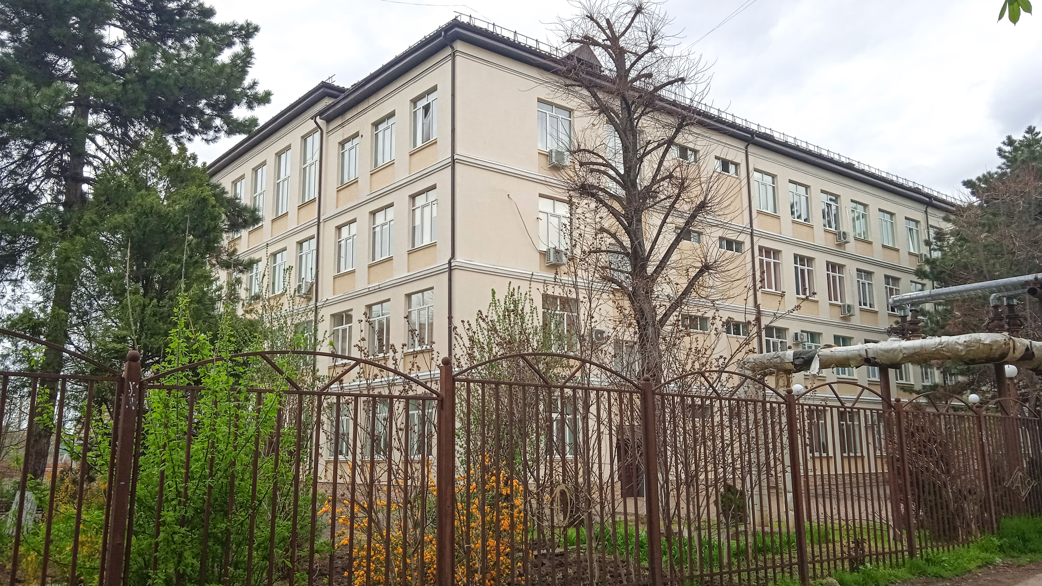 Обзор здания гимназии №40 г. Краснодар.