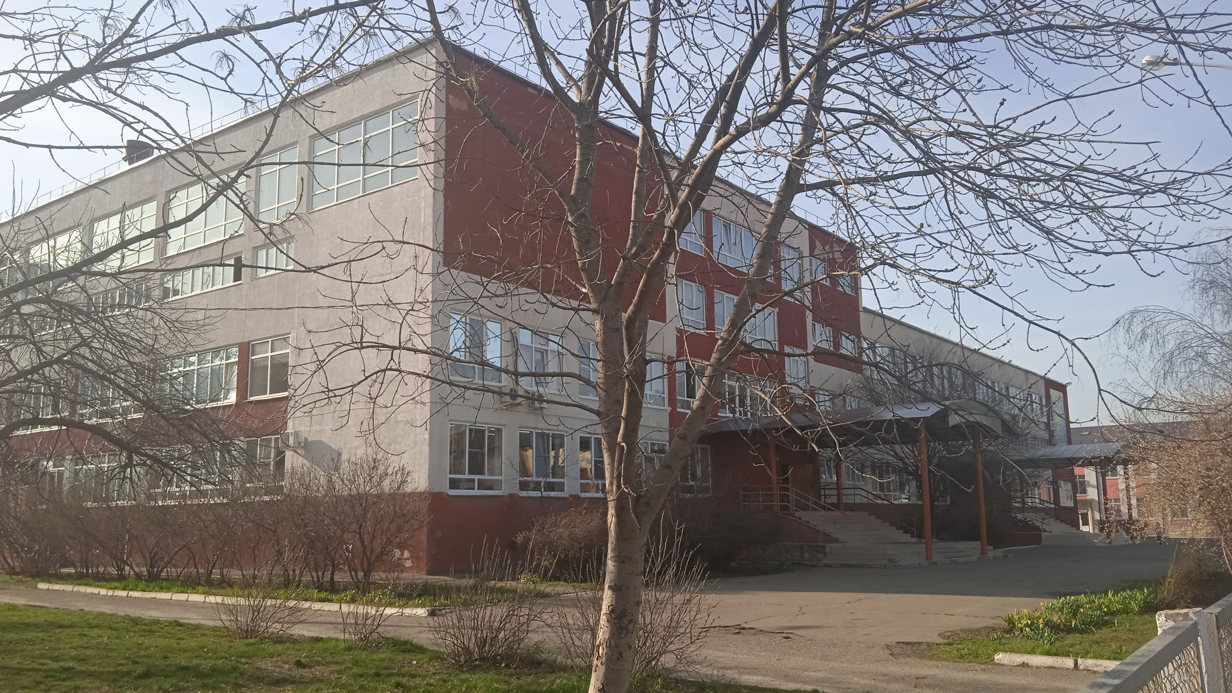 Обзор здания школы №93 г. Краснодар.